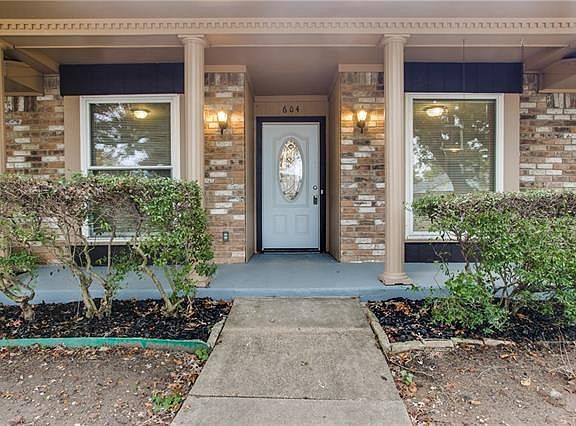 3rd image of 604 Nancywood Ave