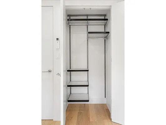 Rented by MNS Marketing | media 42