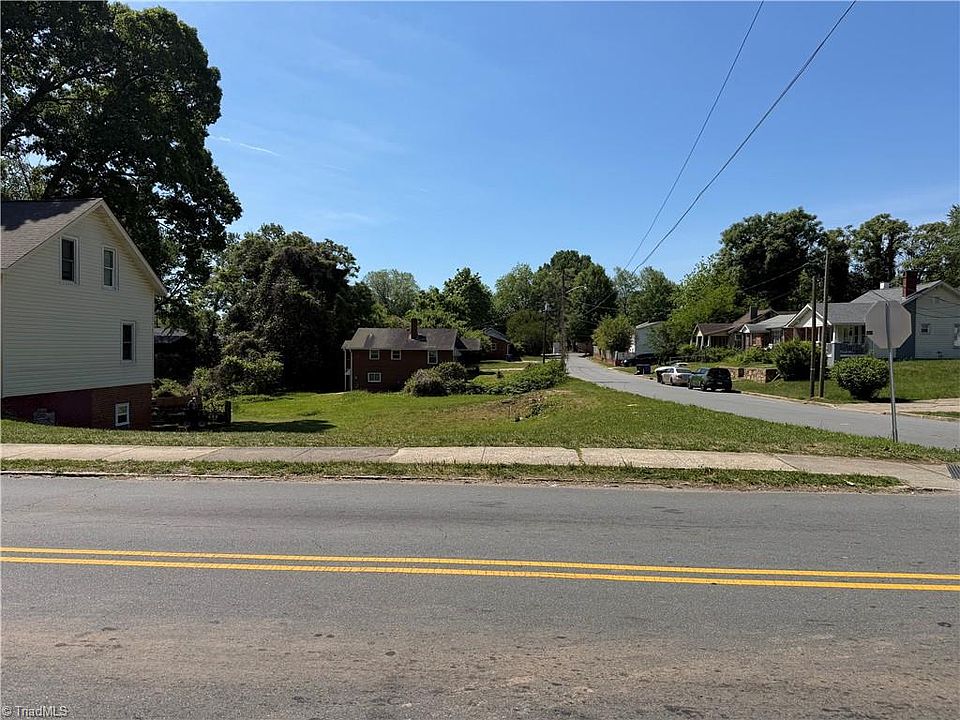 2nd image of 2423 N Dunleith Ave