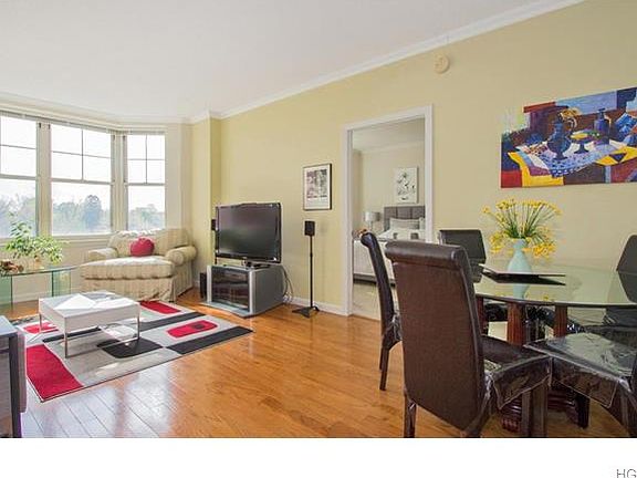 3rd image of 300 Mamaroneck Ave APT 512