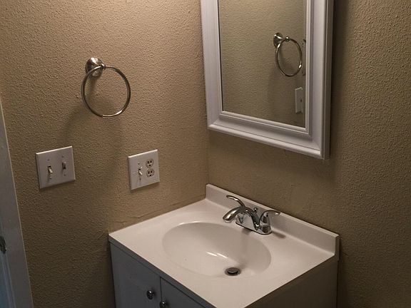 5th image of 107 W Hayes St
