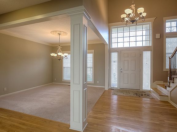 2nd image of 5205 W 158th Pl
