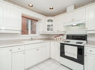 726 E 56th Ave, Vancouver, BC V5X 1R9
