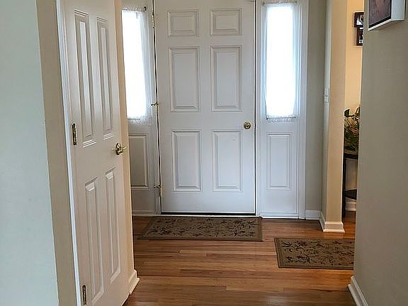 2nd image of 8353 Eva Cir
