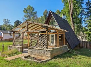 9025 Belaire St, Gainesville, GA 30506