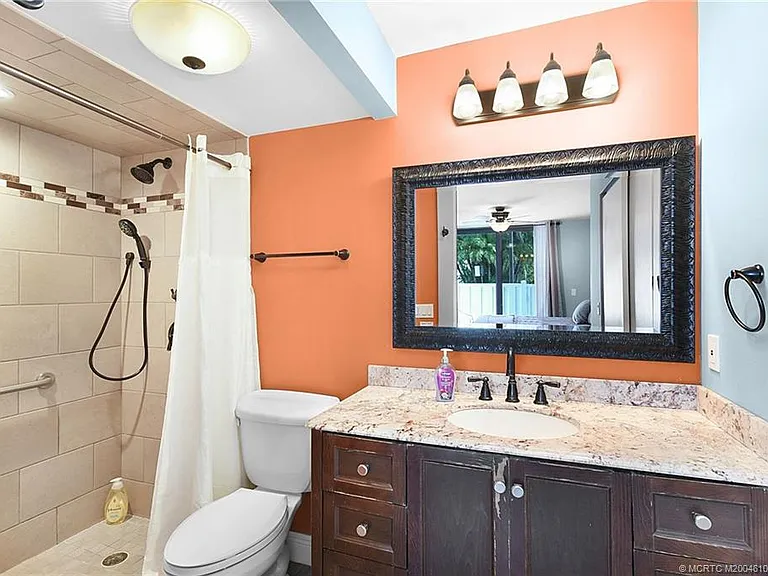 311 NE Golfview Cir — Photo 21