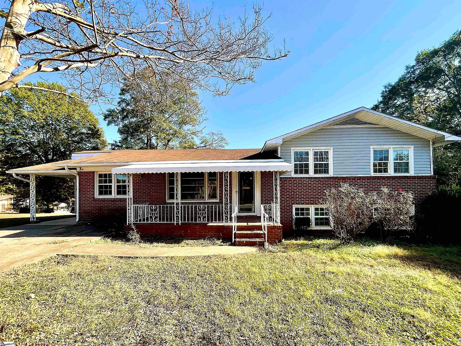 3 bed, 1833 sqft, $1,995 — Photo 1
