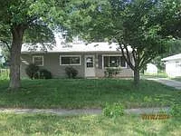 5593 Mayville Dr photo 1