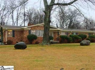 4 Conway Dr, Greenville, SC 29615