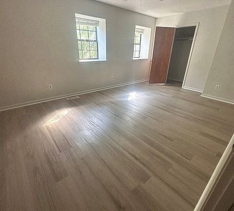 4th image of 812 Murrell Rd