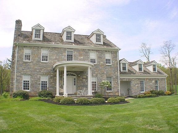 4th image of 3817 Treasure Hill Ln