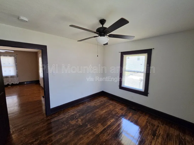 309 Dennis St — Photo 22