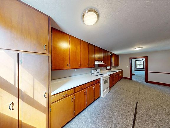 5th image of 329 W Hunter St