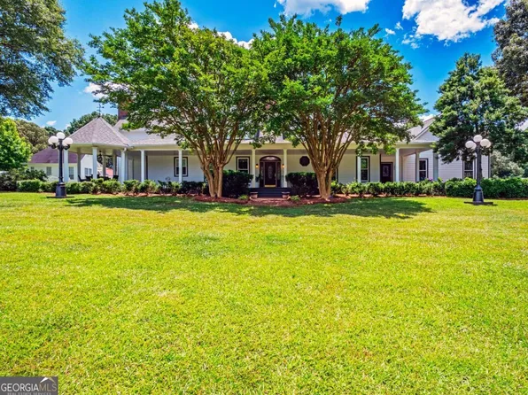 1820 Walker Rd SW, Conyers, GA 30094