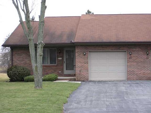 3rd image of 435 Hickory St