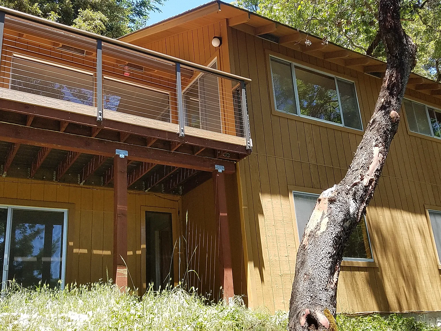 4 bed, 2400 sqft, $5,750 — Photo 3