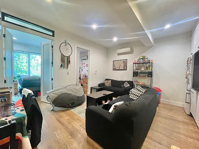 1534 Putnam Ave #2L — Photo 5