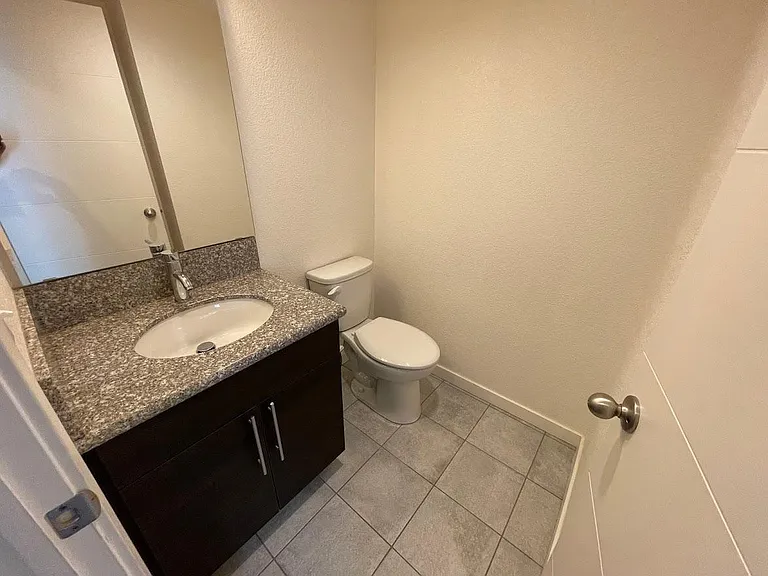 1322 S Coffman St #5 — Photo 6
