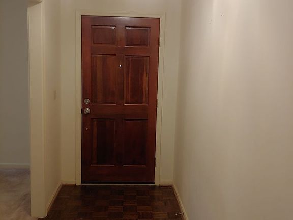 5th image of 4001 Hanover Ct