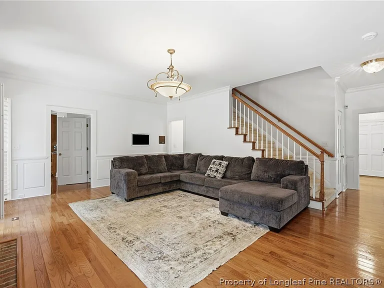 3525 Prestwick Dr — Photo 18