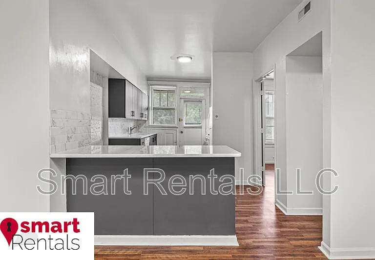 1722 Waverly Pl #F — Photo 16