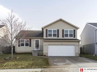 19405 Laci St, Omaha, NE 68135