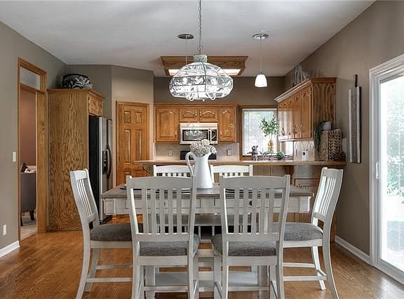5th image of 1429 Natalee Ct