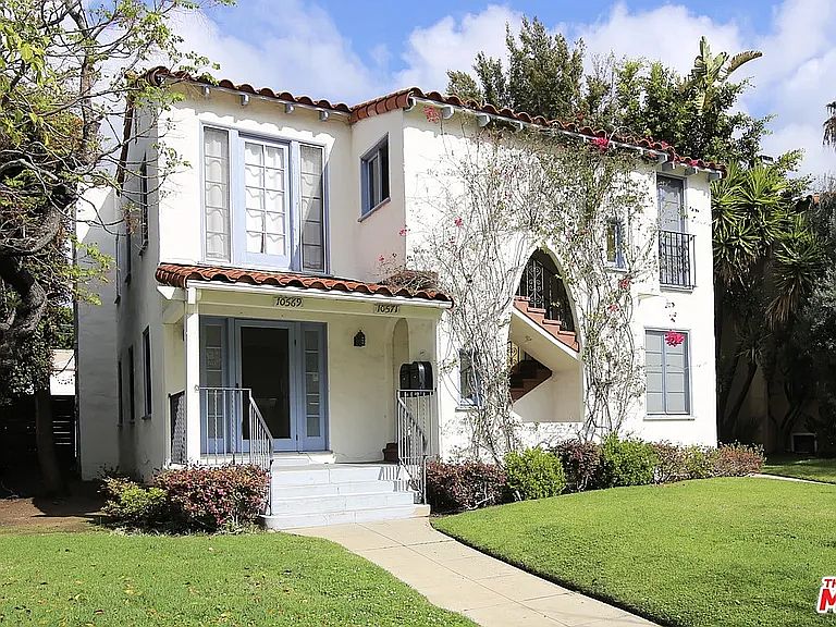 1st image of 10569 Ayres Ave
