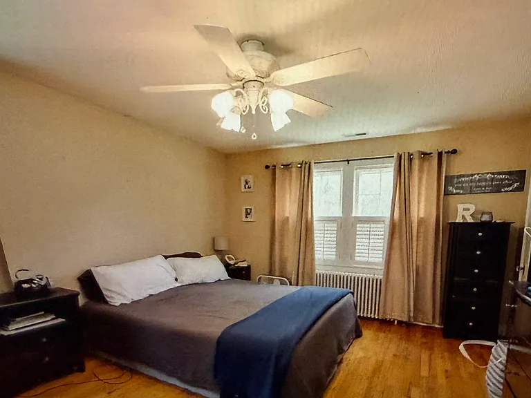 422 Sinclair St — Photo 14