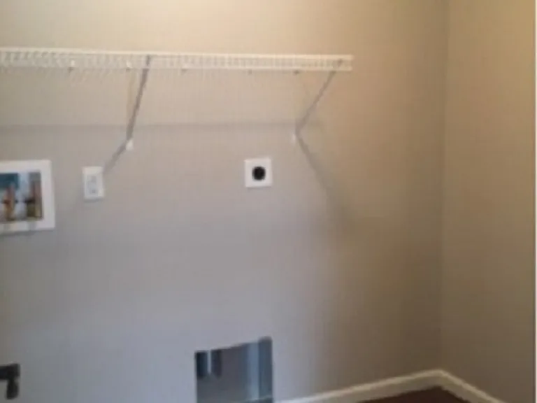 321 Lauren Circle Dr — Photo 4