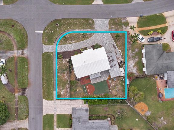 4th image of 2445 Edgewater Drive