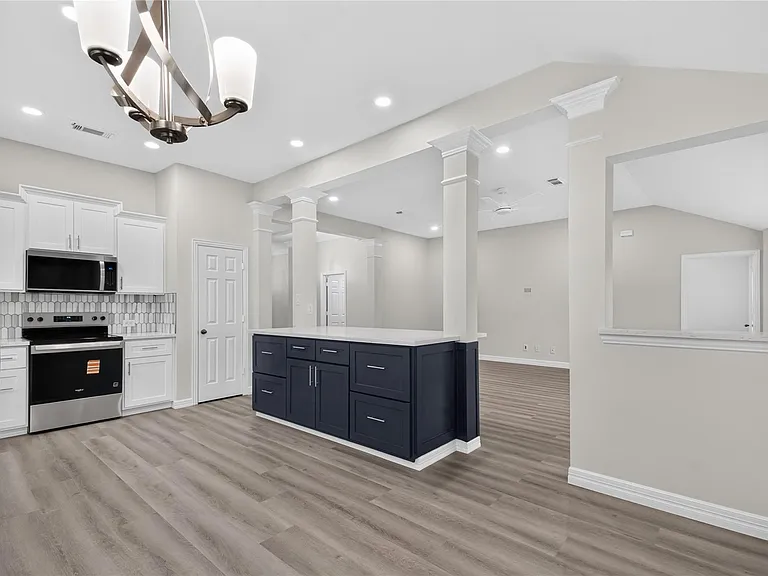 6706 Paigetree Ln — Photo 23