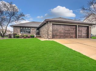 10015 Belmont Ct, Saint John, IN 46373