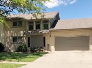 1510 S 16th Ave W, Newton, IA 50208