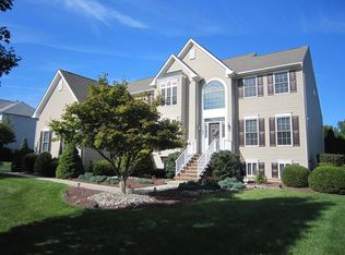 26 Providence Dr, Flemington, NJ 08822