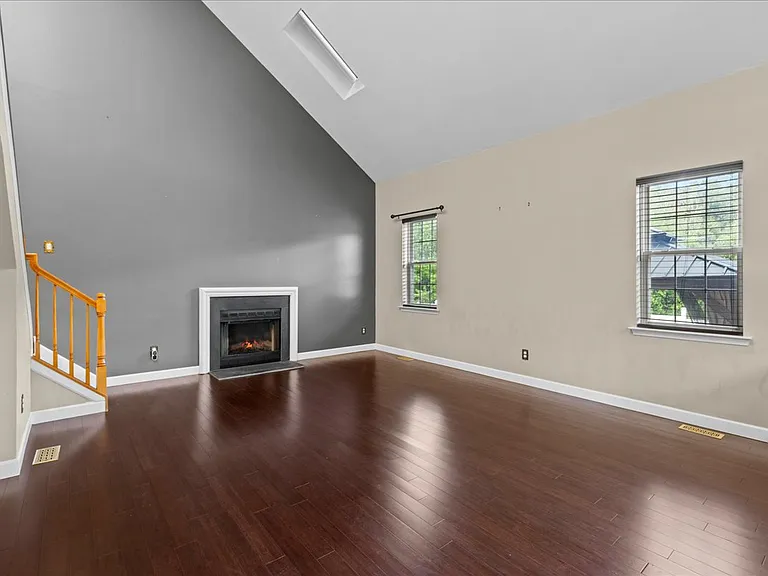49 Equestrian Dr — Photo 12