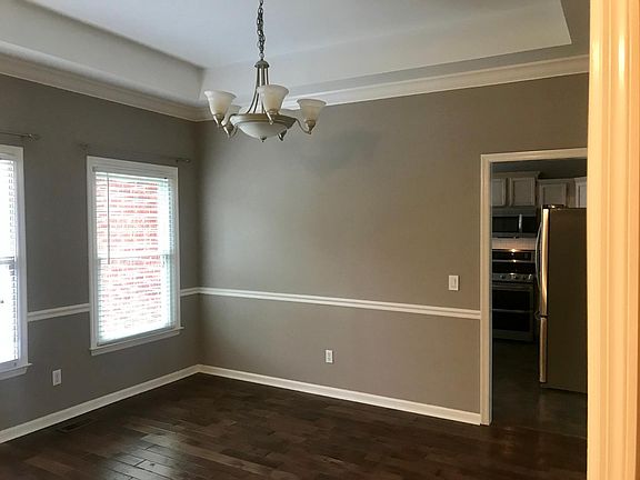 4th image of 6553 Chessington Dr