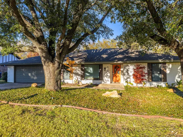 5809 Rayburn Dr, Fort Worth, TX 76133