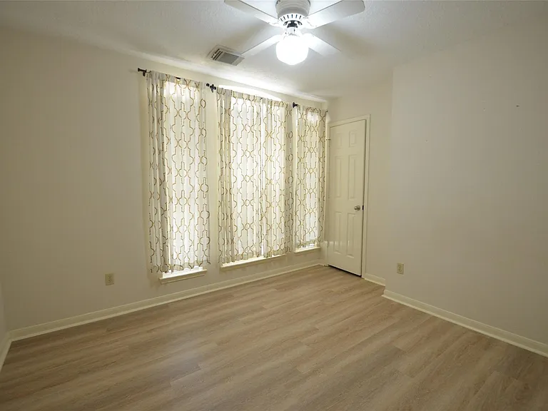 13802 Rosebranch Ct — Photo 13
