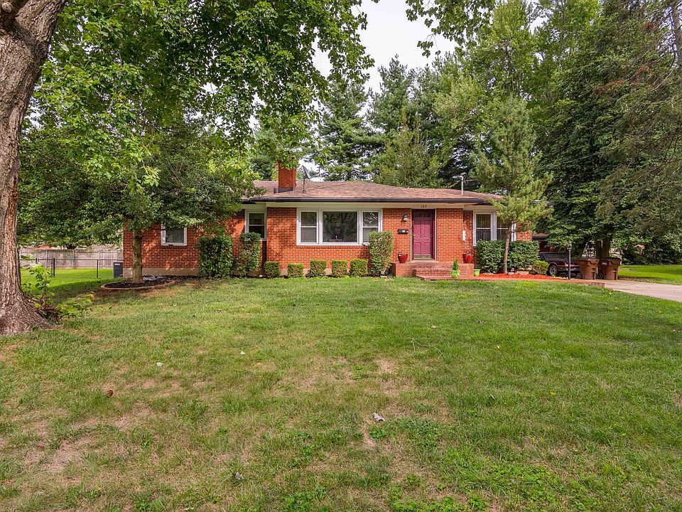 1st image of 102 Spring Garden Dr
