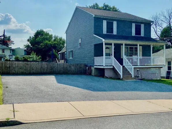 1920 Huddell Ave, Marcus Hook, PA 19061