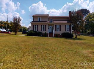112 Terrace Pl, Lincolnton, NC 28092