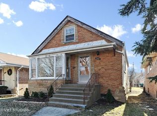 7050 29th St, Berwyn, IL 60402