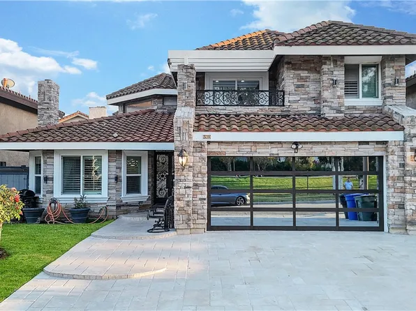 50 Falcon Ridge Dr, Pomona, CA 91766