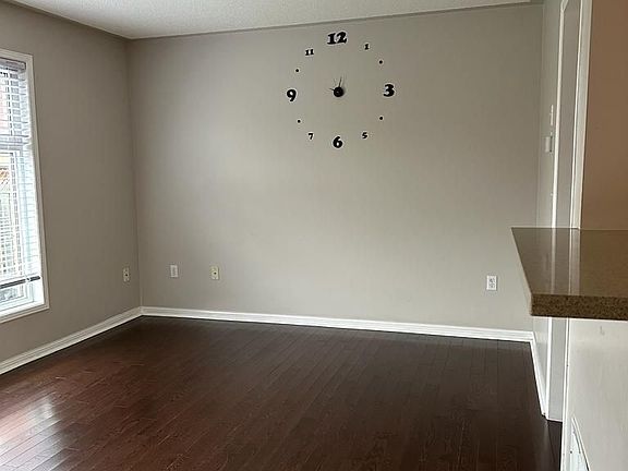 3rd image of 1209 Quest Cir