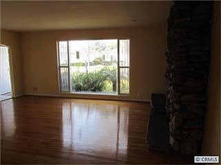 5th image of 3788 6th Ave