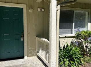 2155 Meadowbrook Ct UNIT 10, Santa Rosa, CA 95403