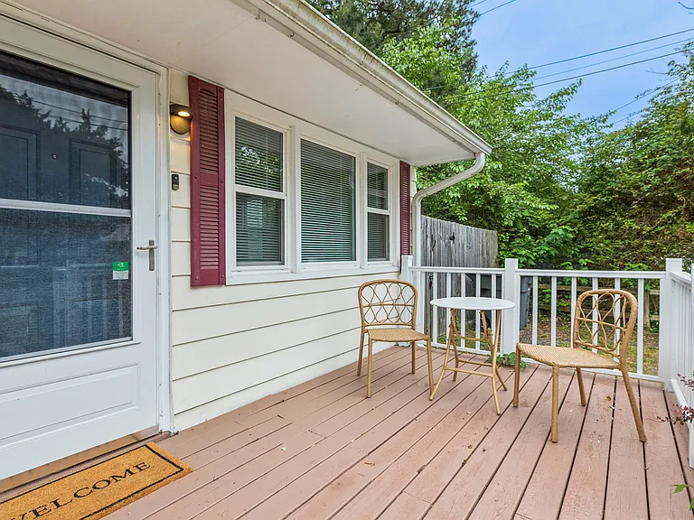 1453 Oakcrest Dr — Photo 60