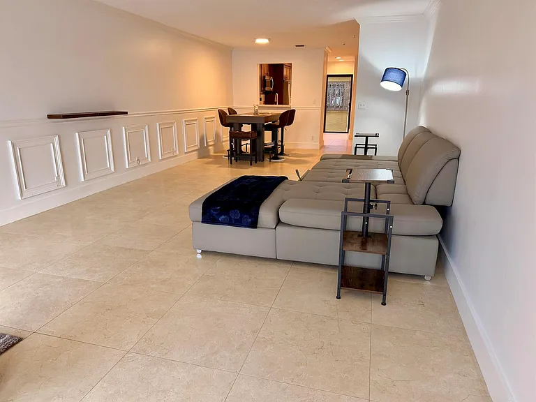 797 S Riverside Dr — Photo 9