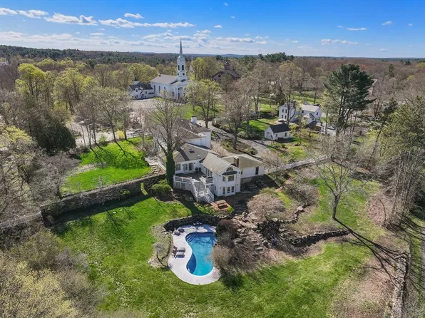 8 Washington St, Sherborn, MA 01770